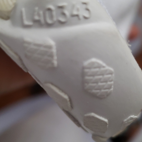 Adidas And With the Three Stripes Size 13 - Picture 15 of 16